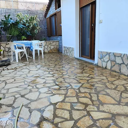 Hola ゲストハウス