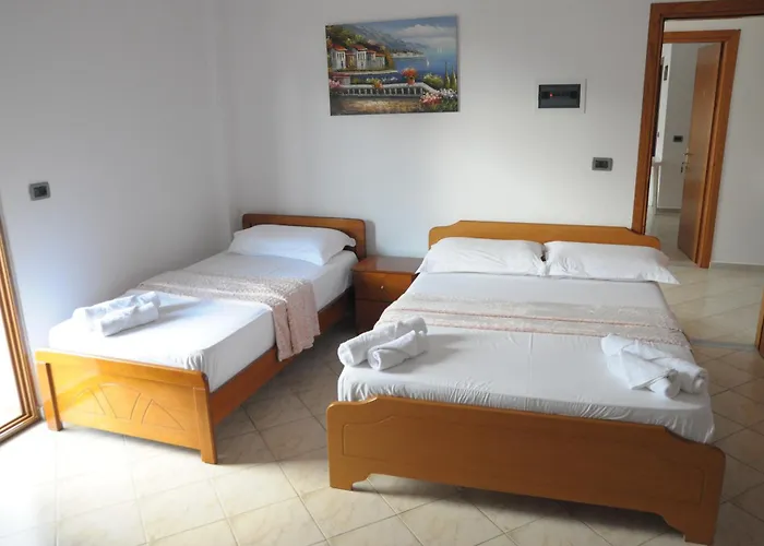Hola Ksamil