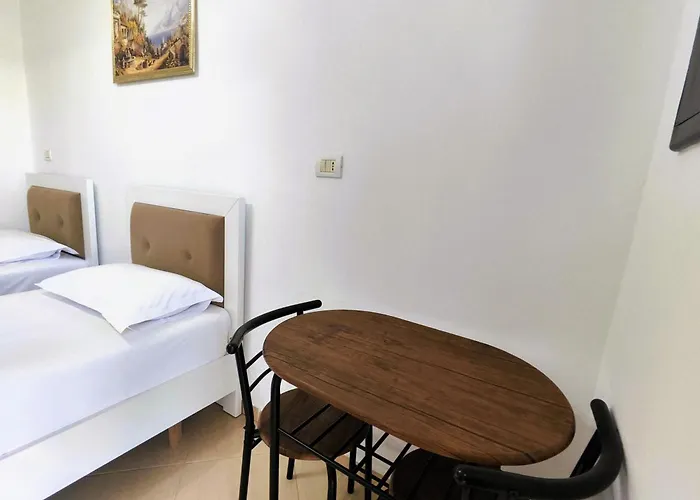 Casa de hóspedes Hola 3*