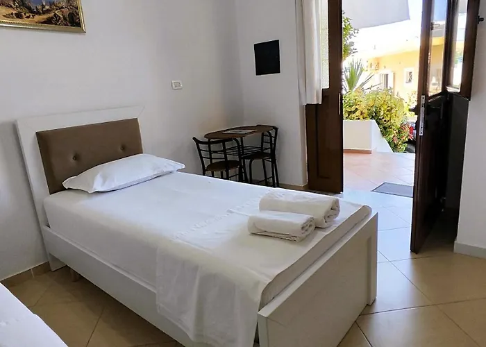 Casa de hóspedes Hola 3*