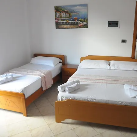 Hola Ksamil