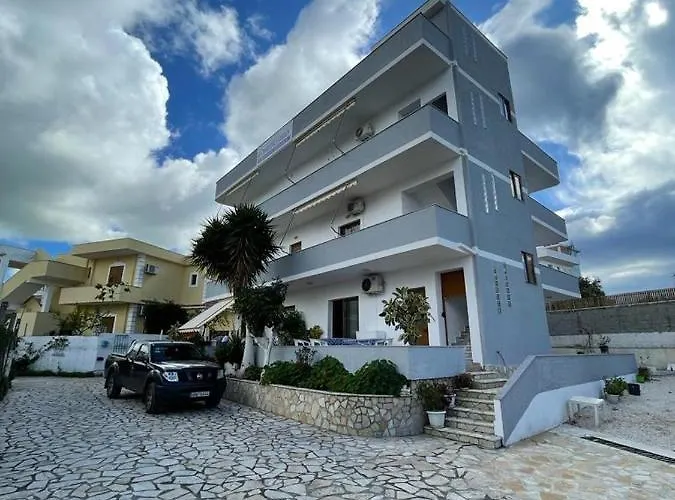 Hola Ksamil